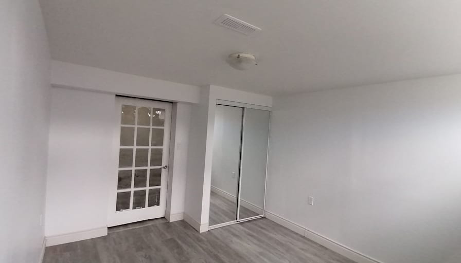 Beautiful, Clean & Bright!'s room