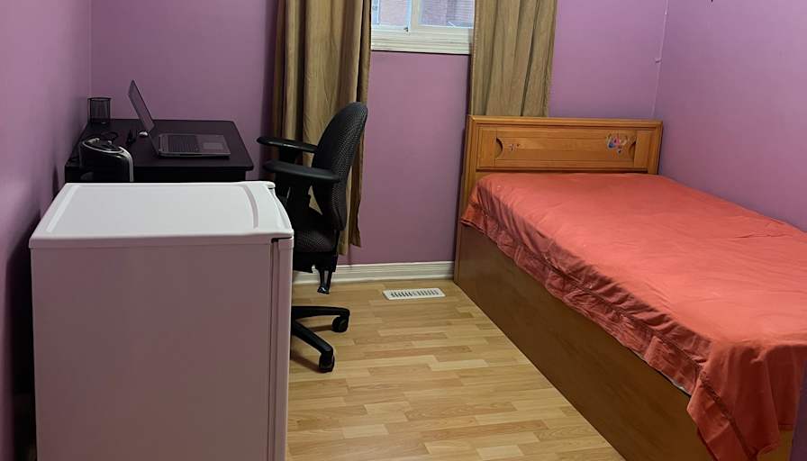 Shahnila Raza's room