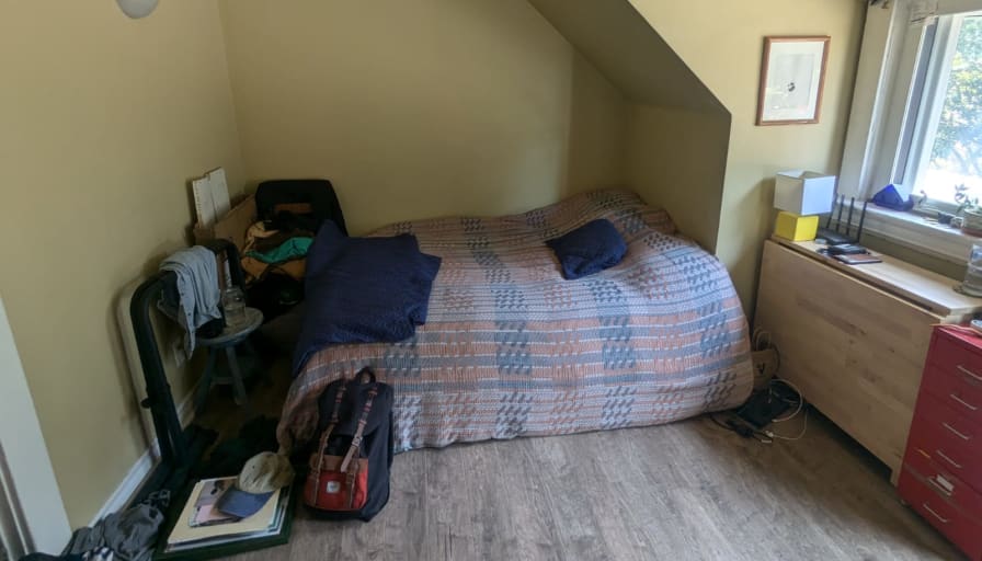 Stewart Innes's room