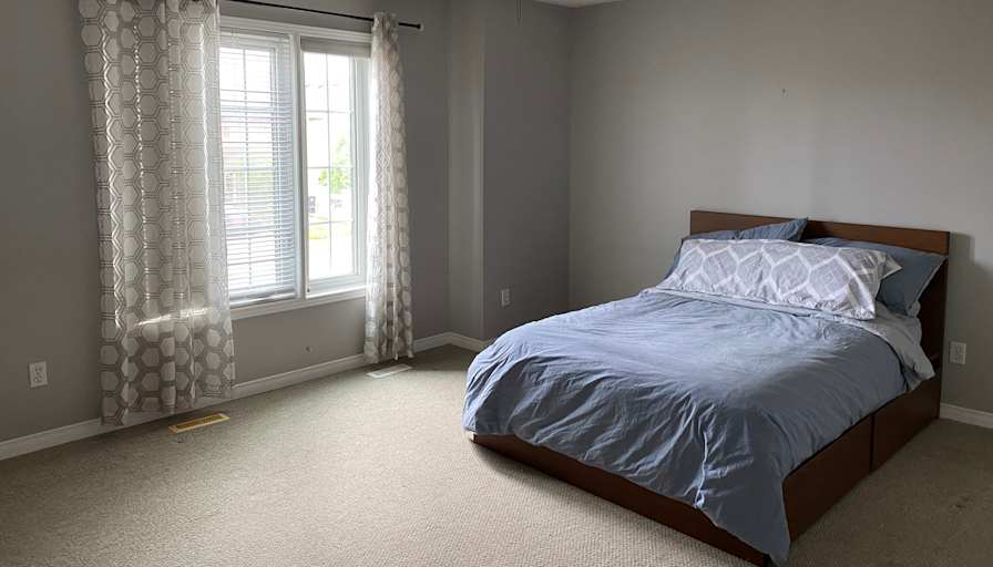 Nirvana Arfaei's room