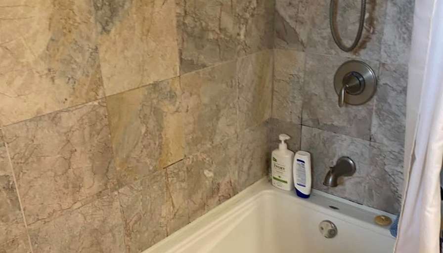 redjo tjhiong-sie's room