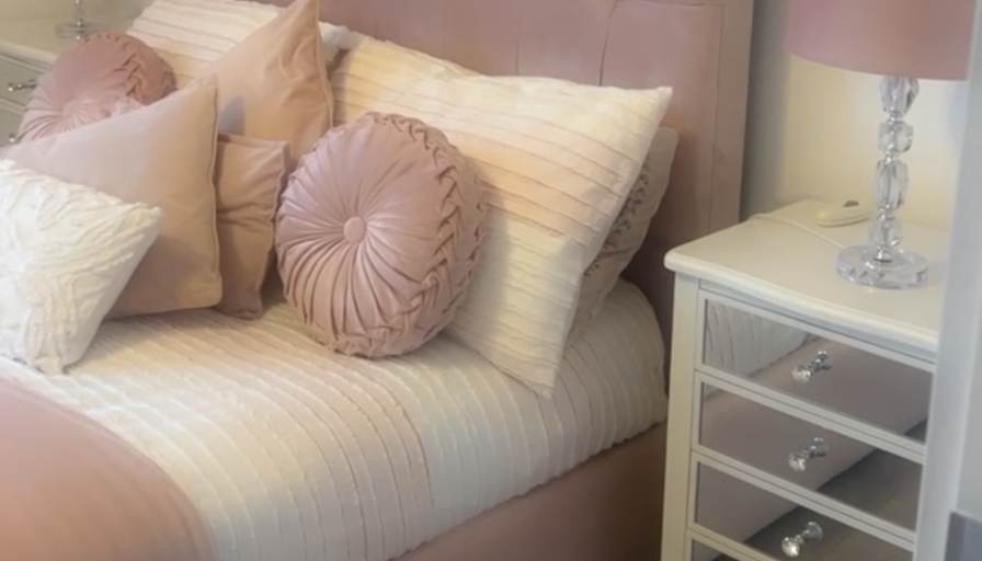 Photo of Sara's room