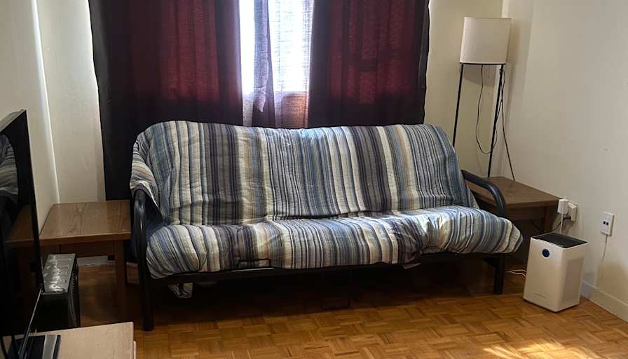 Roxanne Corbeau's room