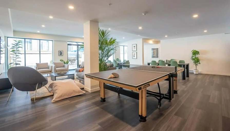 CELINE NGUYEN's room