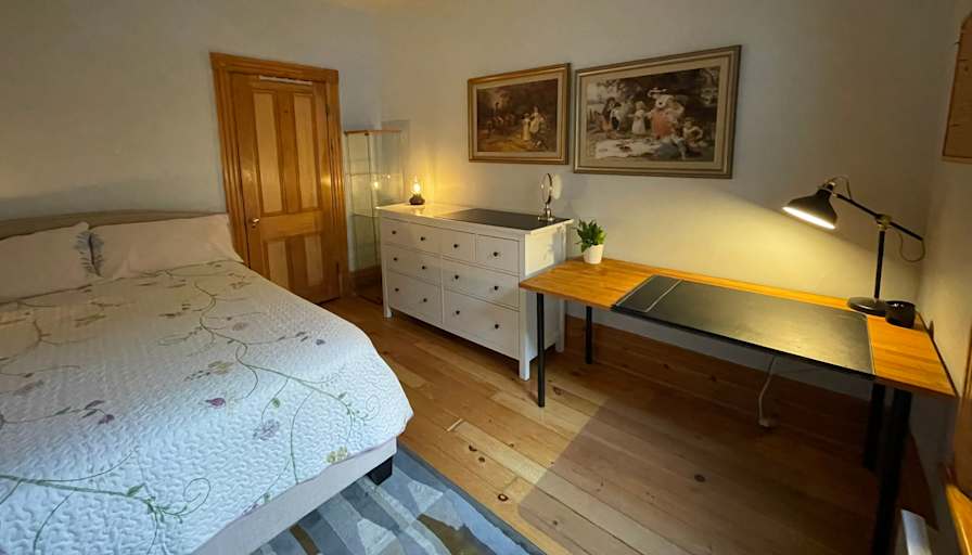 Julie Lamontagne's room