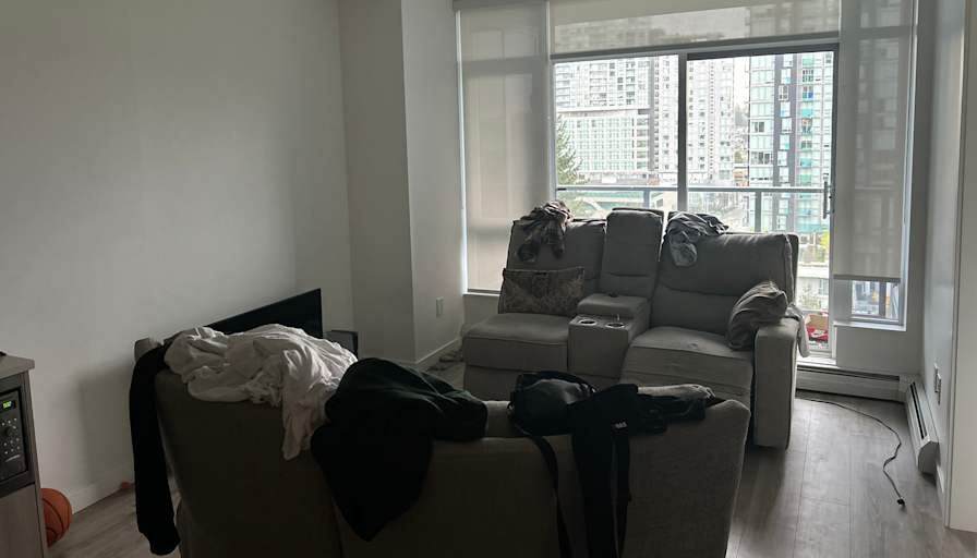 Photo of HUSSAM Shah's room