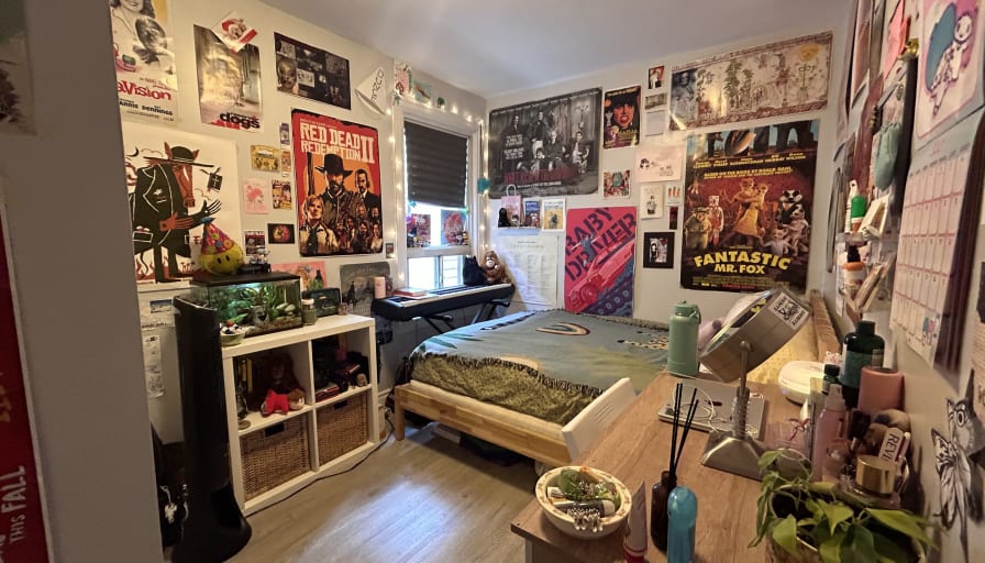 Eva & Madeleine's room