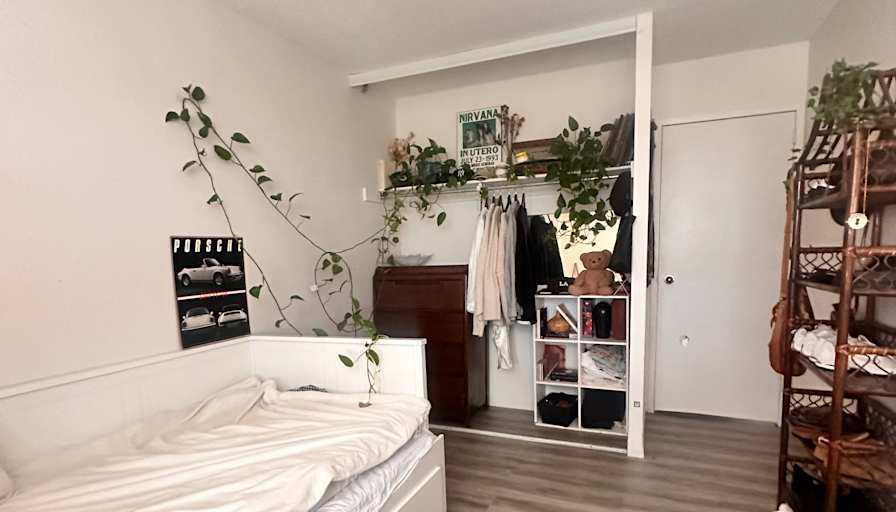 Photo of Vienna's room