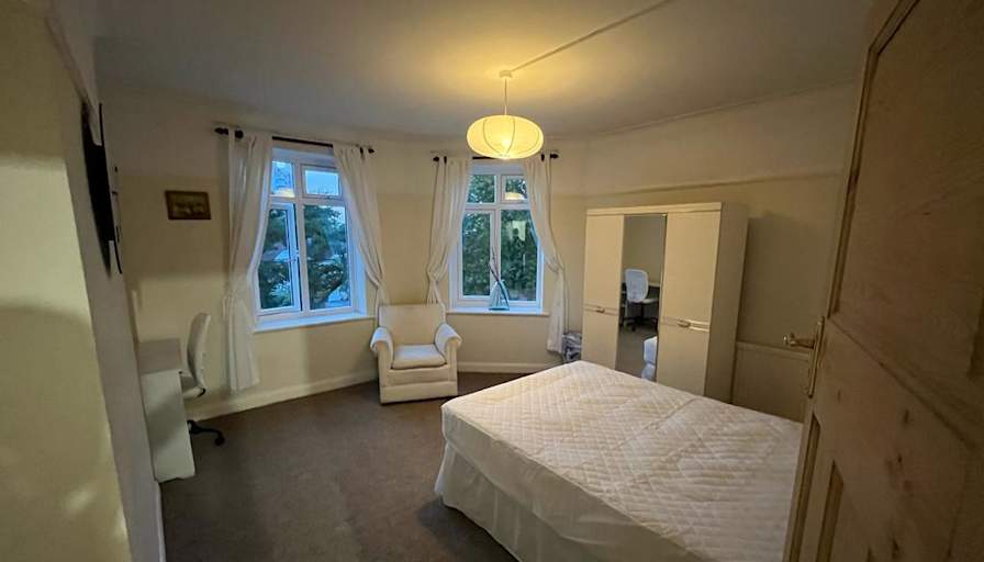 Photo of Henrik's room