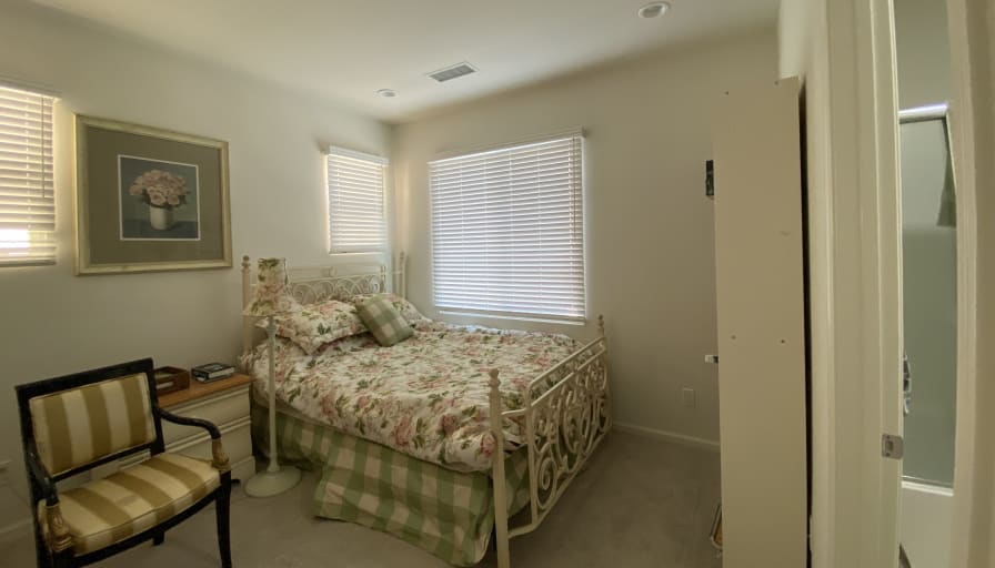 Photo of amaris's room