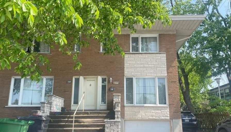 THI THANH HUE NGUYEN's room