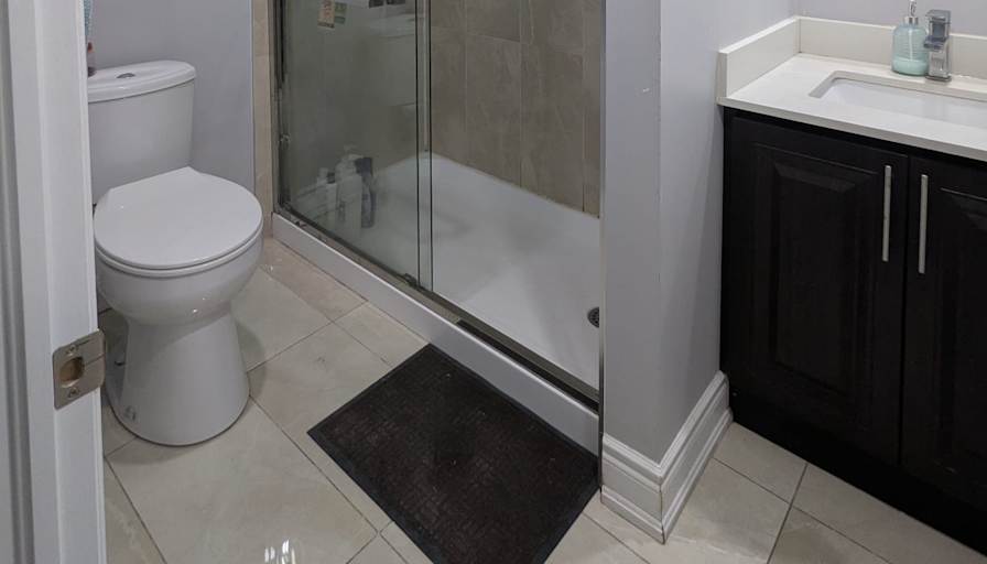 Jaspreet Sekhon's room