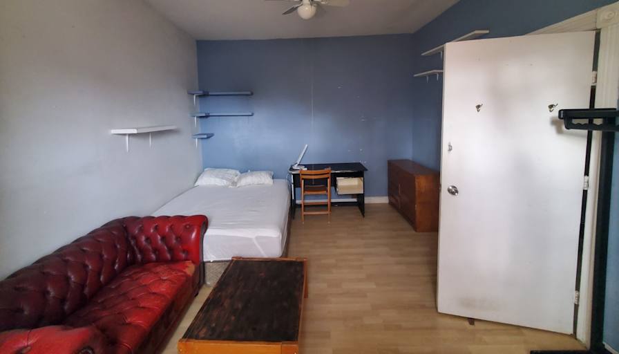 Sandor Dugalin's room