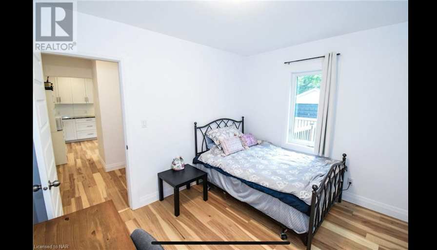 Photo of Anna Bart's room