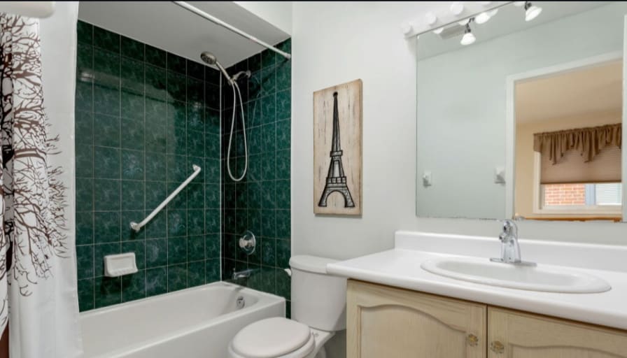 Photo of Mian's room