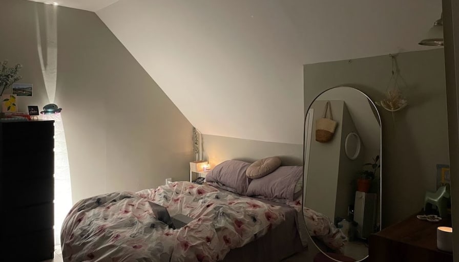 Vaishnavi Thakur's room