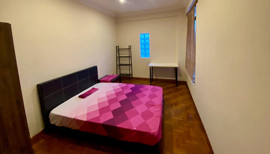 Photo of Customer Enquiry's room