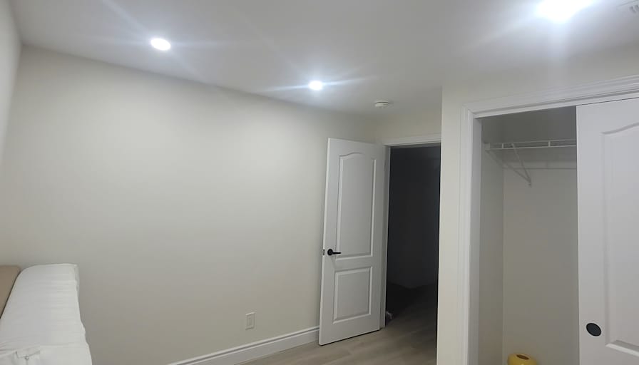 Ria Flor Oanes's room