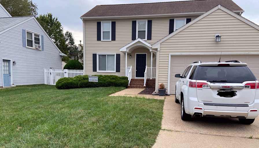 Private room to rent in share house Virginia Beach,...