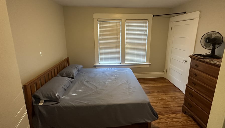 Photo of Grant's room