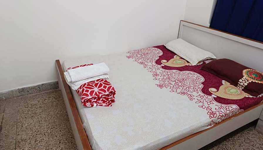 Photo of Sara's room