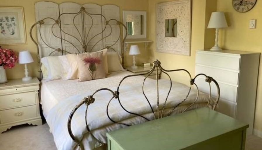 Photo of Della Mae's room