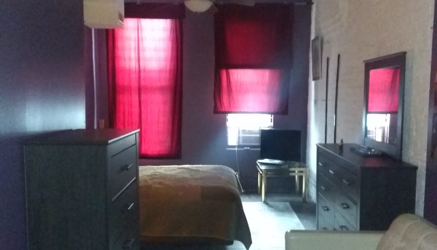 Photo of Dee's room
