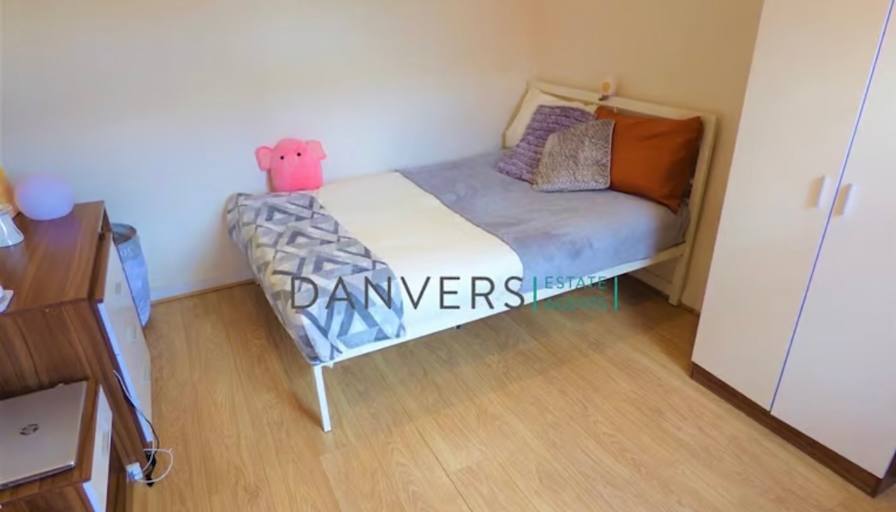 Photo of Nakkita's room