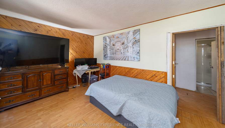 Julio Guerrero's room