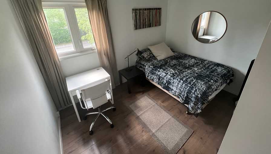 Photo of Scott's room