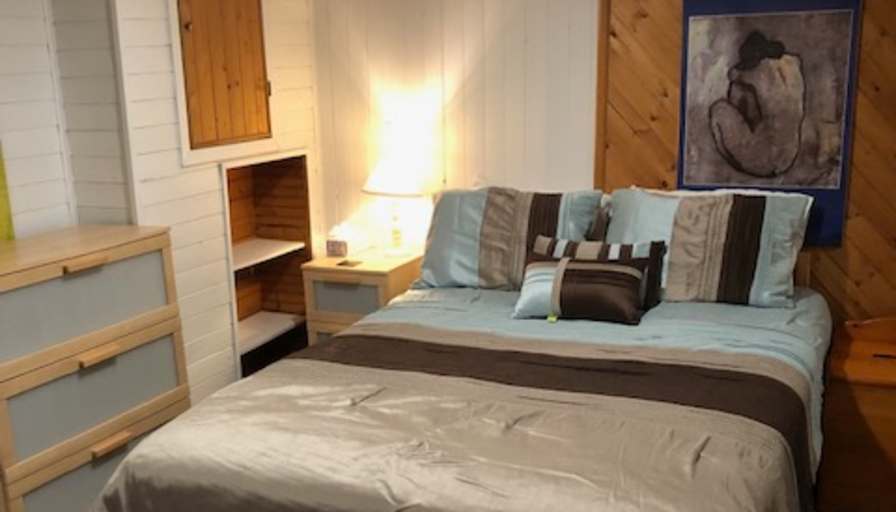 IRENE VAN VLIET's room