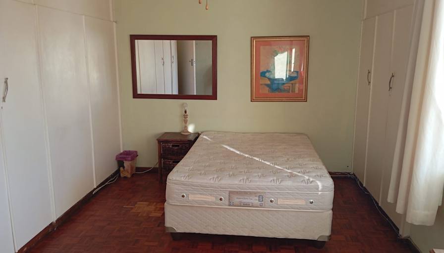 Photo of Marc_in_PLUMSTEAD's room