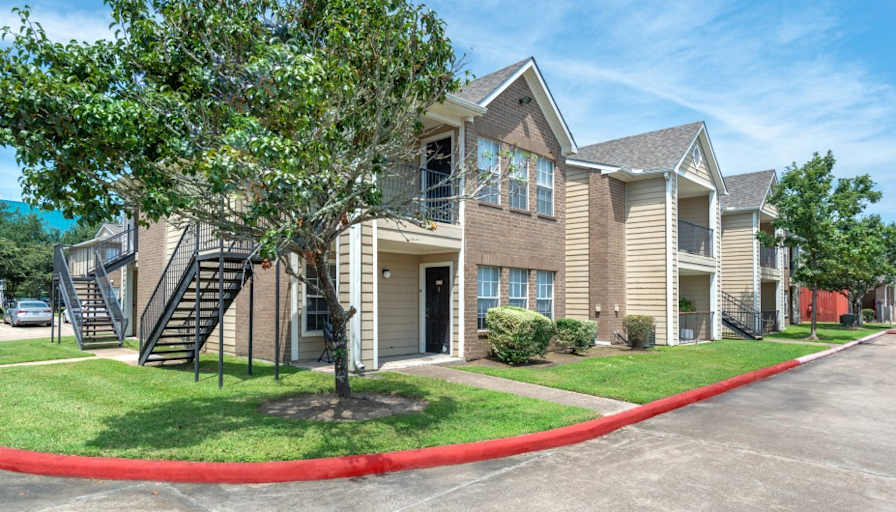 Private room to rent in share house Bay Area Boulev...