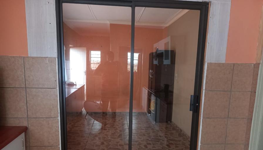 Photo of Tsitsi's room