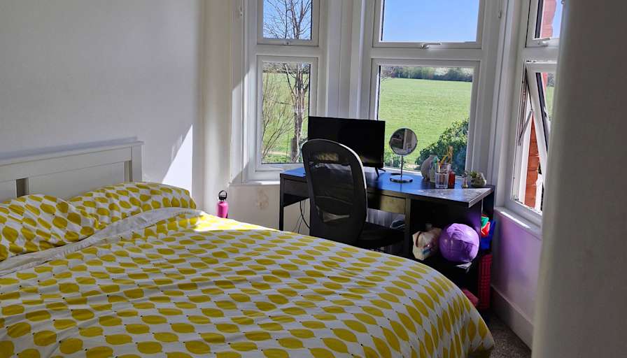 Photo of Alice's room