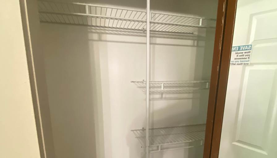 Central Nanaimo's room