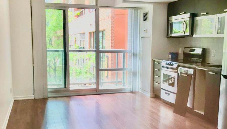 Josue Hidalgo González's room