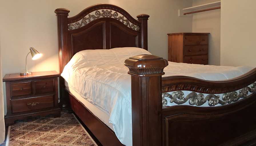 CORA-LYNN MCNEILAGE's room