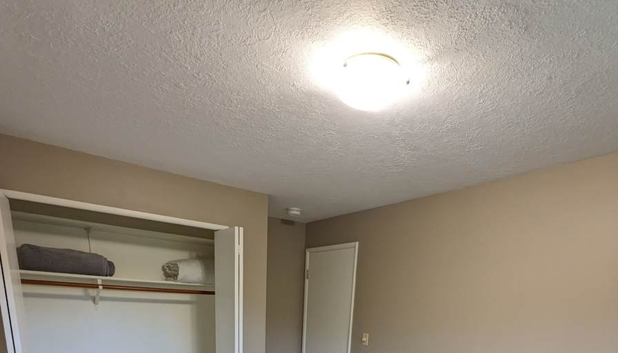 Private room to rent in share house Portland, Orego...