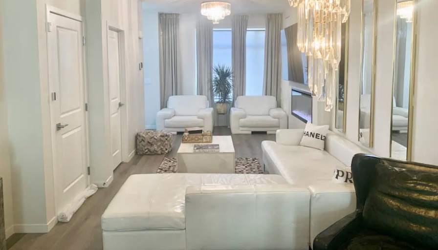 Robin Vigilance's room