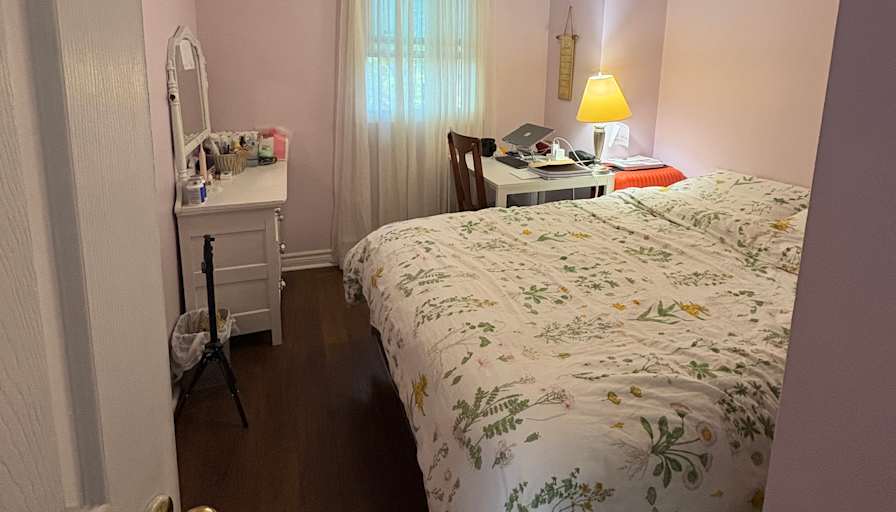 Photo of Suzy's room