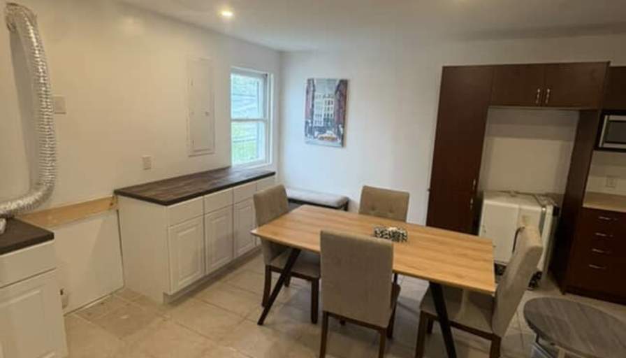 Charbel Khoury's room