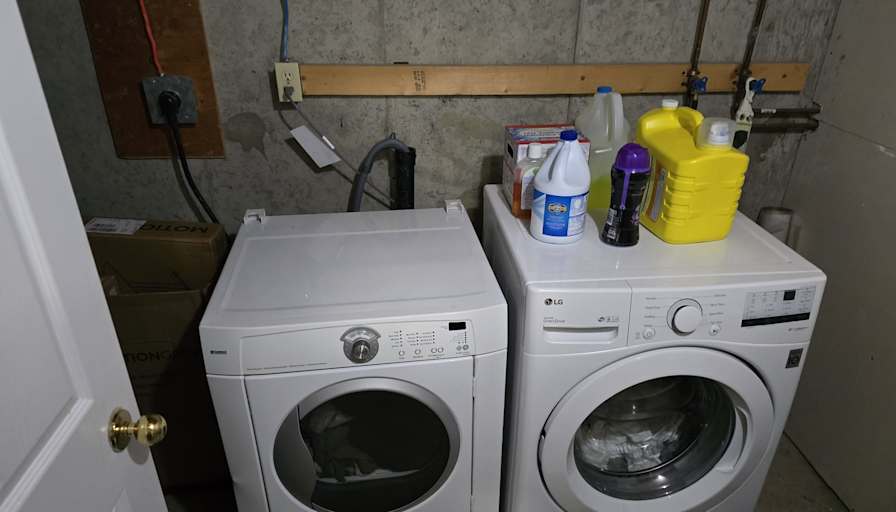 Oluwamayomikun Akinfenwa's room