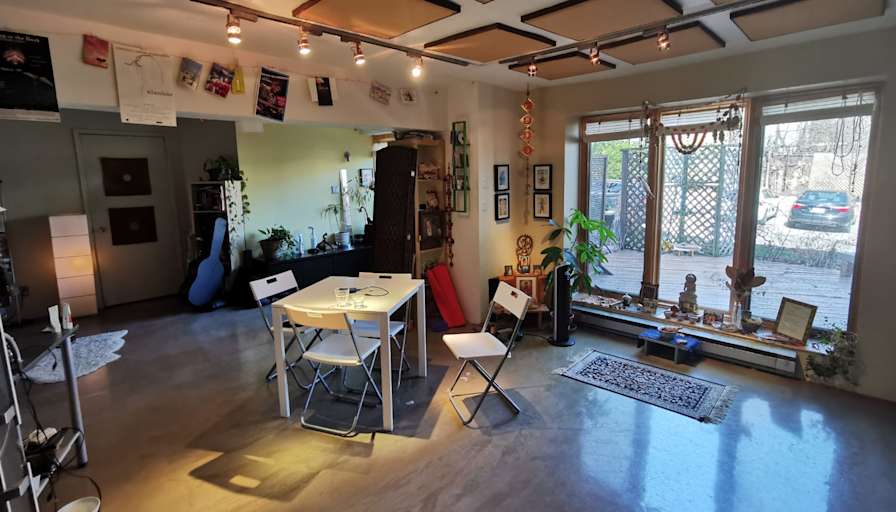 Photo of Gary's room