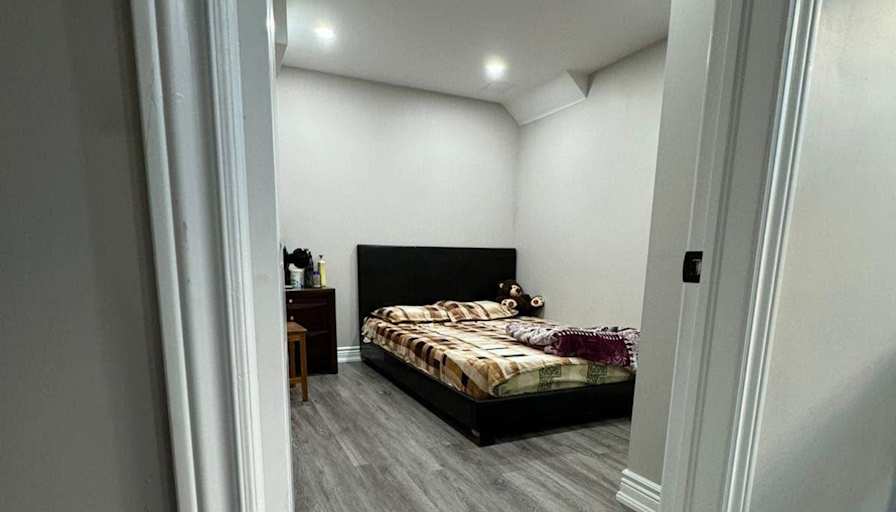 Jasmine Grewal's room