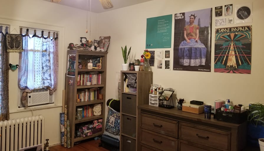 Photo of Gabrielle Cook's room