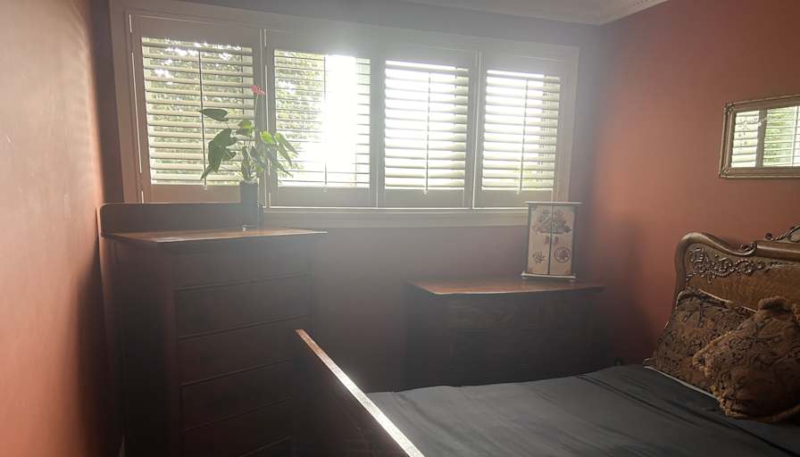 Leslie Scenna's room