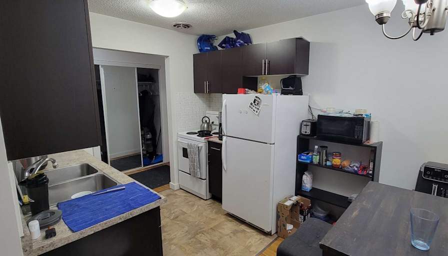 Photo of Dragos's room