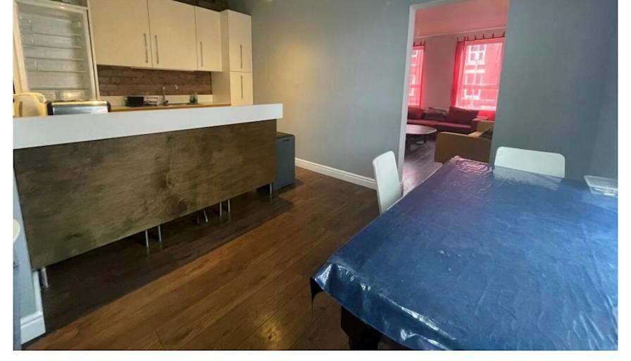 Photo of Resiplus's room