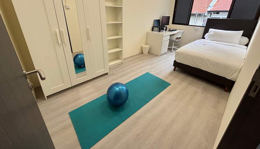 Photo of Harry Lee's room